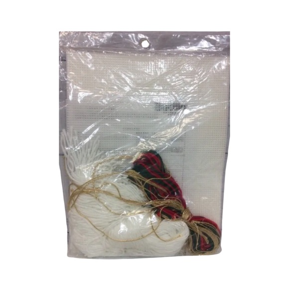 Christmas Rose Sleigh Plastic Canvas Kit Bucilla 61141 NOS 1990 - Picture 5 of 5